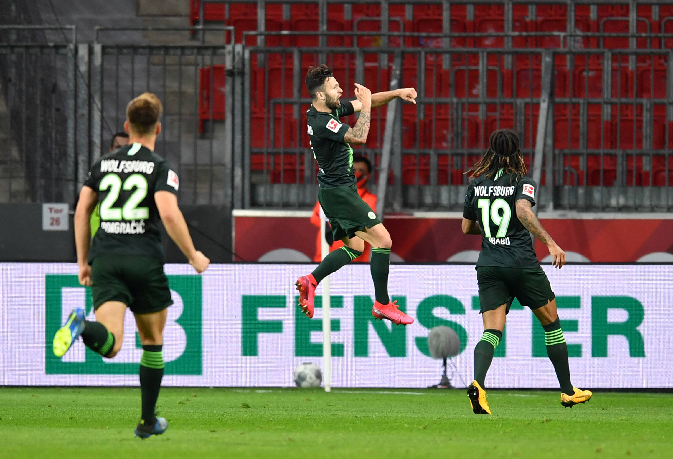 弗莱堡赢得对阵勒沃库森的比赛 弗莱堡赢得对阵勒沃库森的比赛