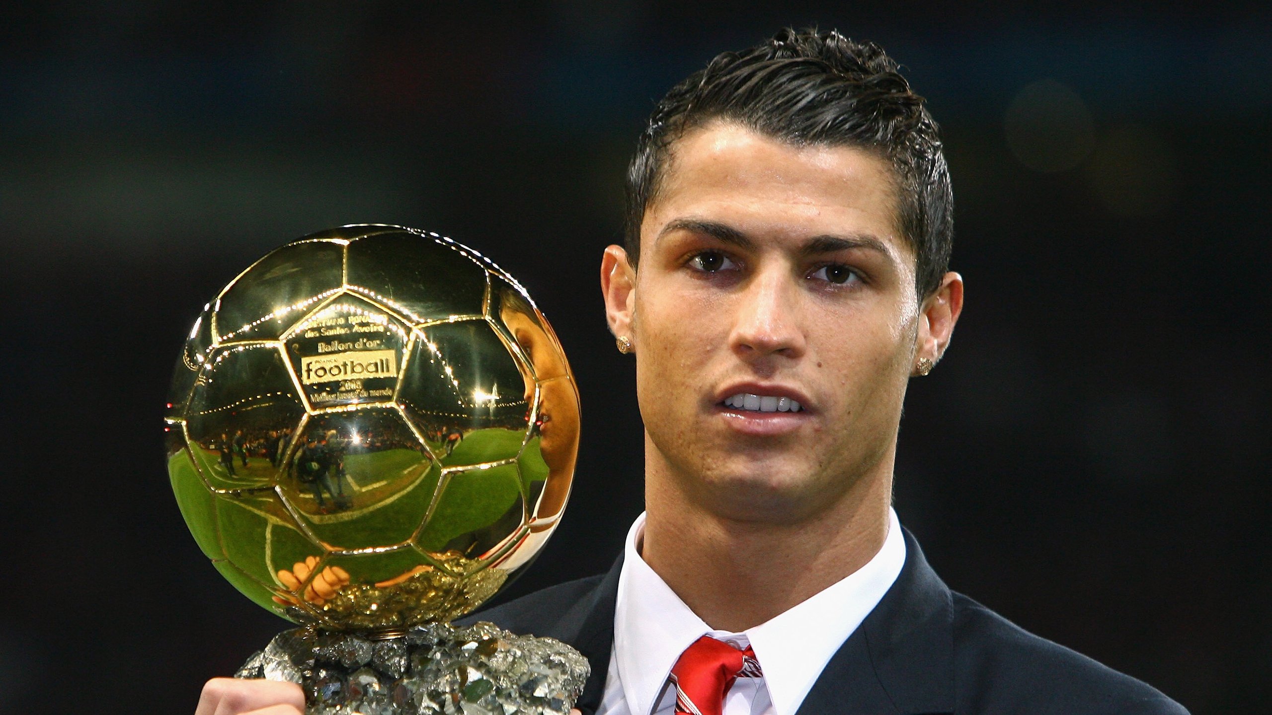 绿茵烽火与篮球狂澜，当世界杯焦点战遇上爵士风暴